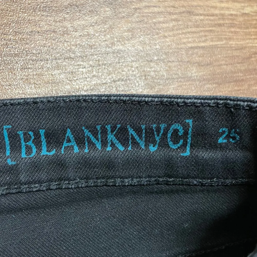 BlankNYC Black Denim Embroidered Floral Cut Off Jean Shorts Womens Size 25 RARE - Image 5