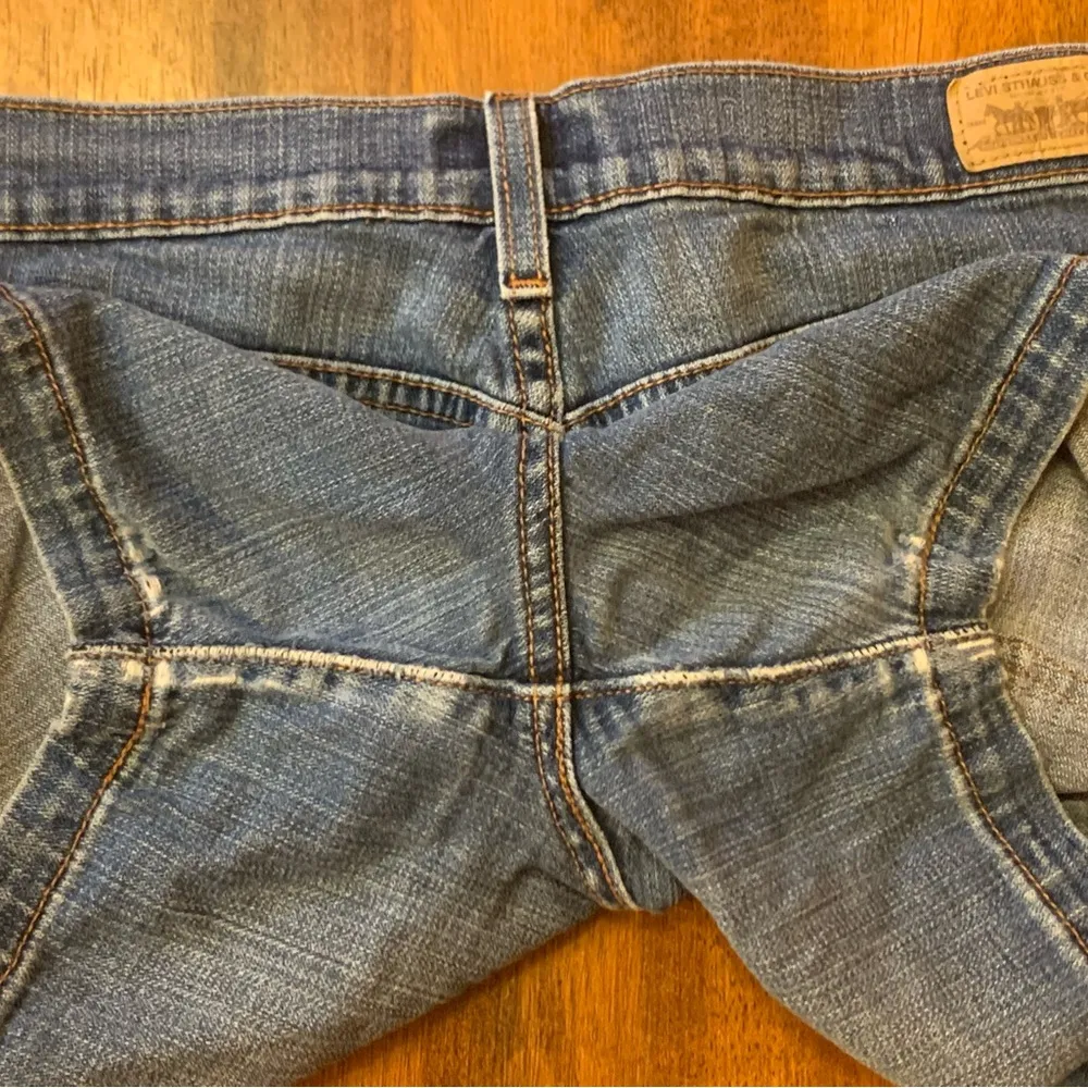 Levi’s 515 shorts size 8 Light blue wash some stretch detailed front pockets - Image 5