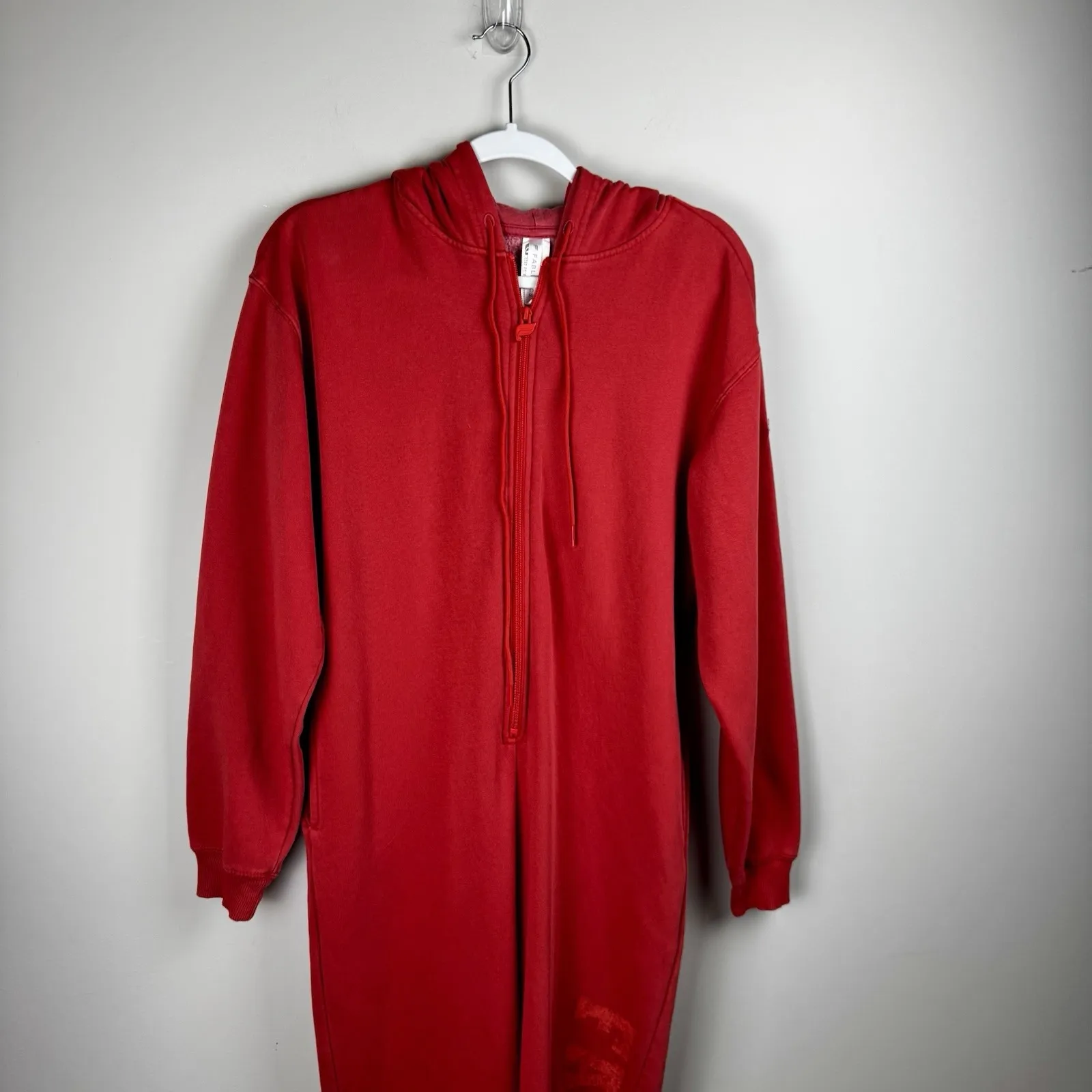 Fabletics Red Fleece Hooded OnePiece Sz Small Track Ski Camping‎ Snow Lounge - Image 10