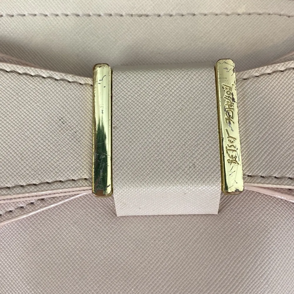 Betsey Johnson Tan Zip Close Chain Strap Bow Trim Crossbody Handbag - Image 8