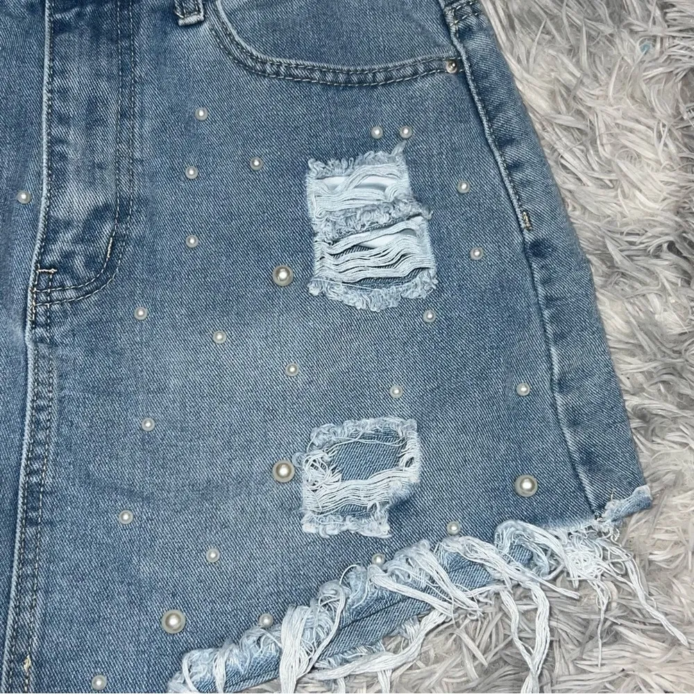 SHEIN Highwaisted Skirt - Image 4