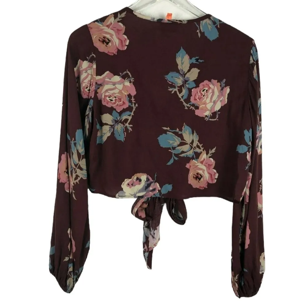 Tatum Chocolate & Roses Floral Women’s crop top size medium - Image 4