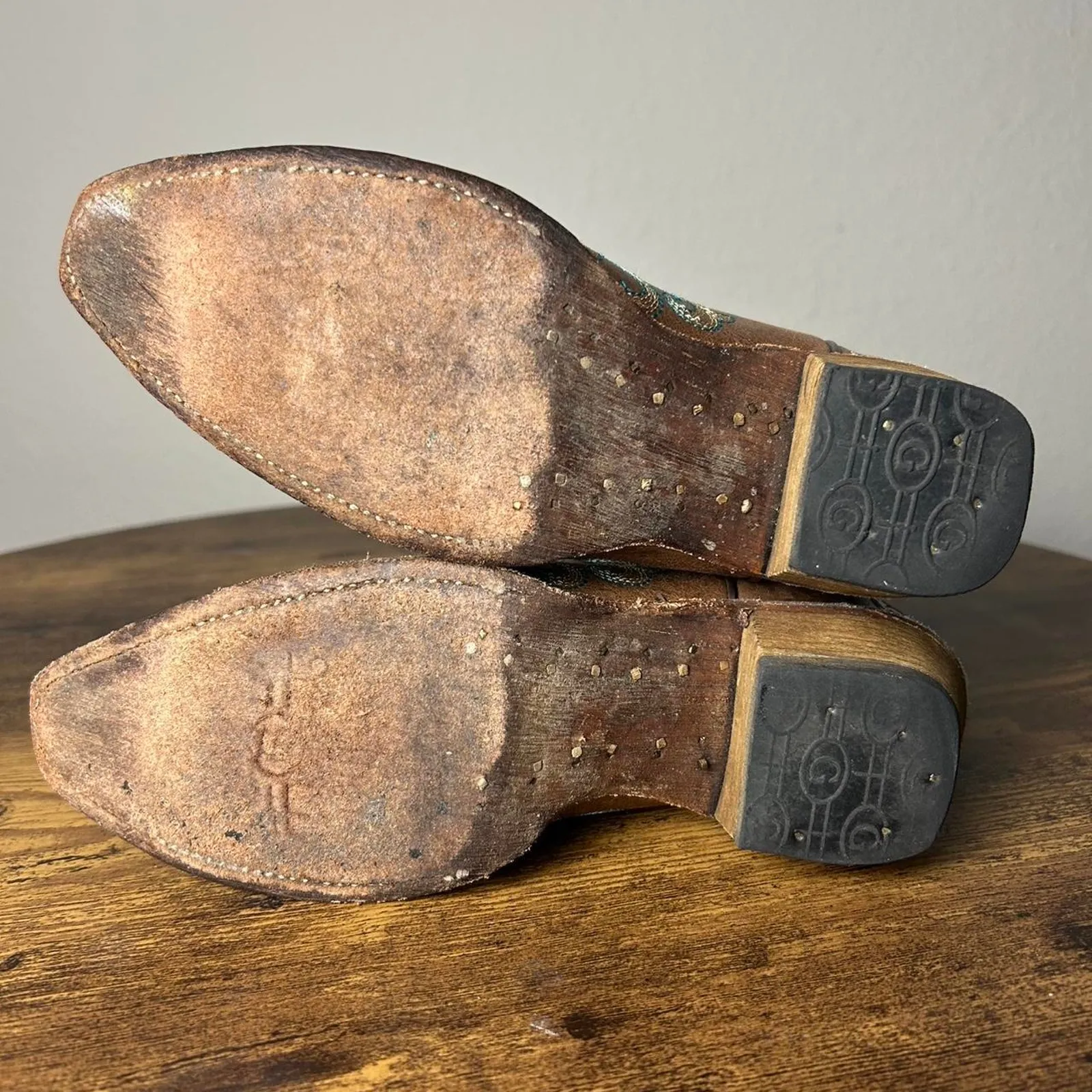 Circle g brown and Size 6.5 - Image 8