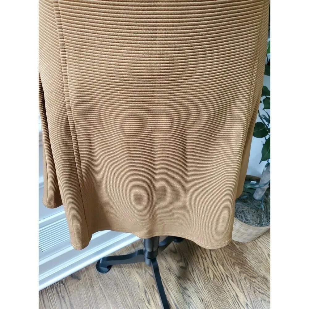 Boutique LoveRiche Women's Beige Polyester Short Sleeve Knee Length Dress Size M - Image 4