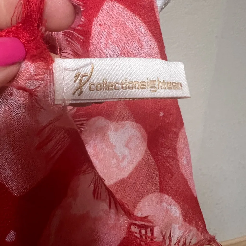 Chic Red Heart Pattern Scarf - Image 2