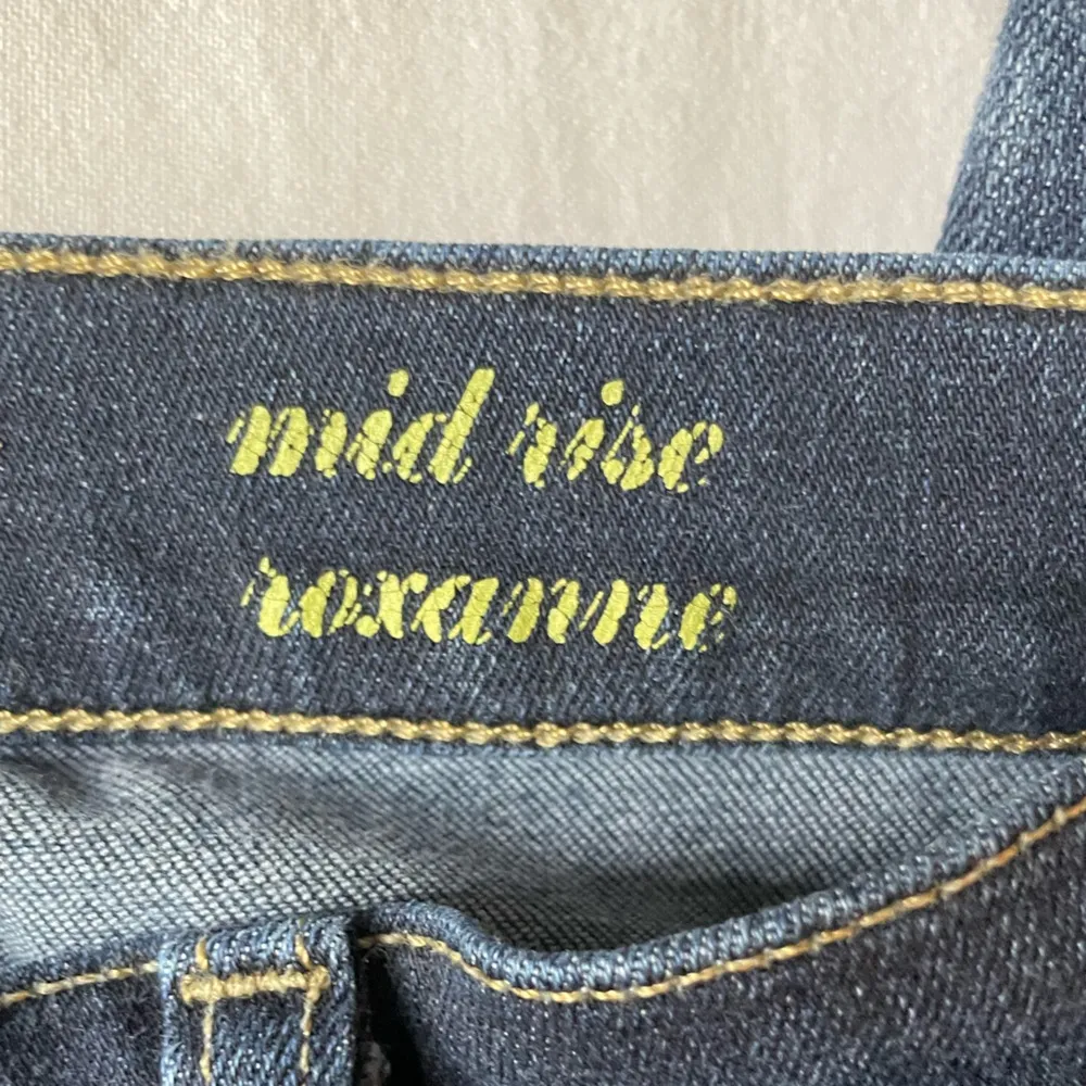 7 for All Mankind Midrise Roxanne Classic Blue Women's Jeans - Image 7