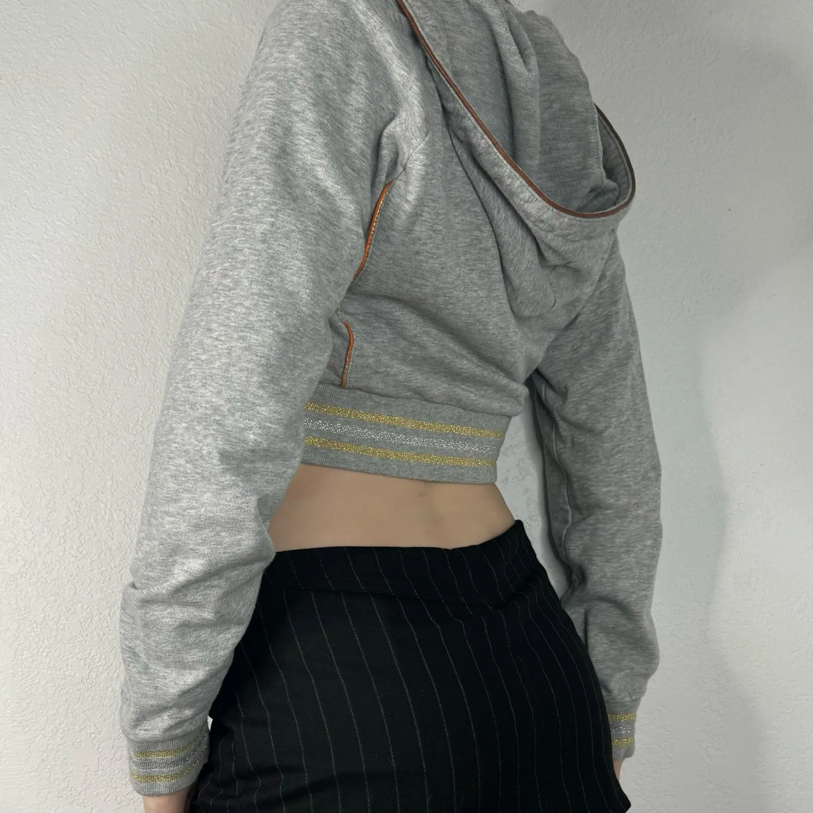 Y2k 00s South Pole Cropped Zip-Up Hoodie Jacket Gray McBling - Image 3