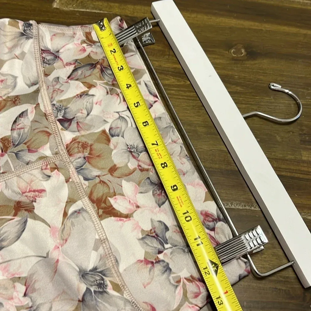 SAVVI Miya Petal Floral Leggings Botanical Smooth M Medium High Waisted Gray - Image 9