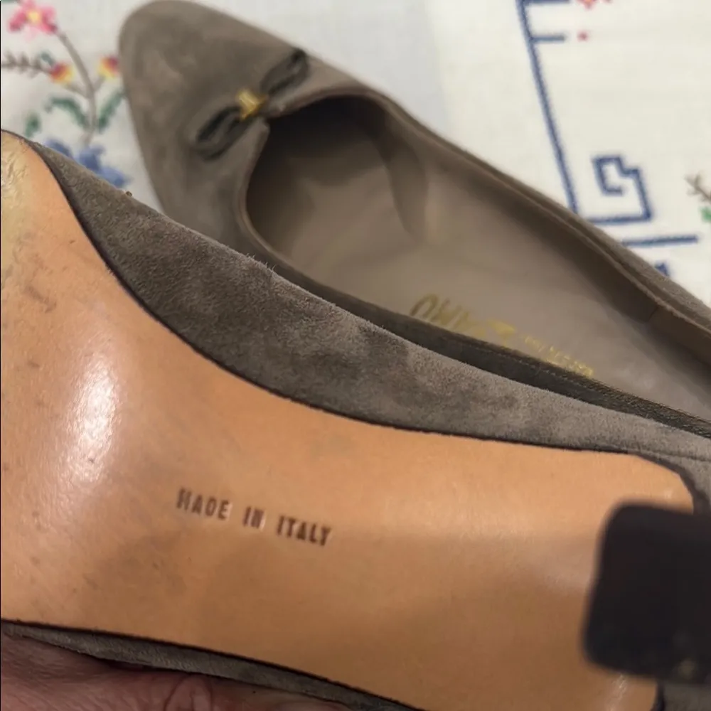 Vintage Salvatore Ferragamo Brown Flats with Bow Accent - Image 8