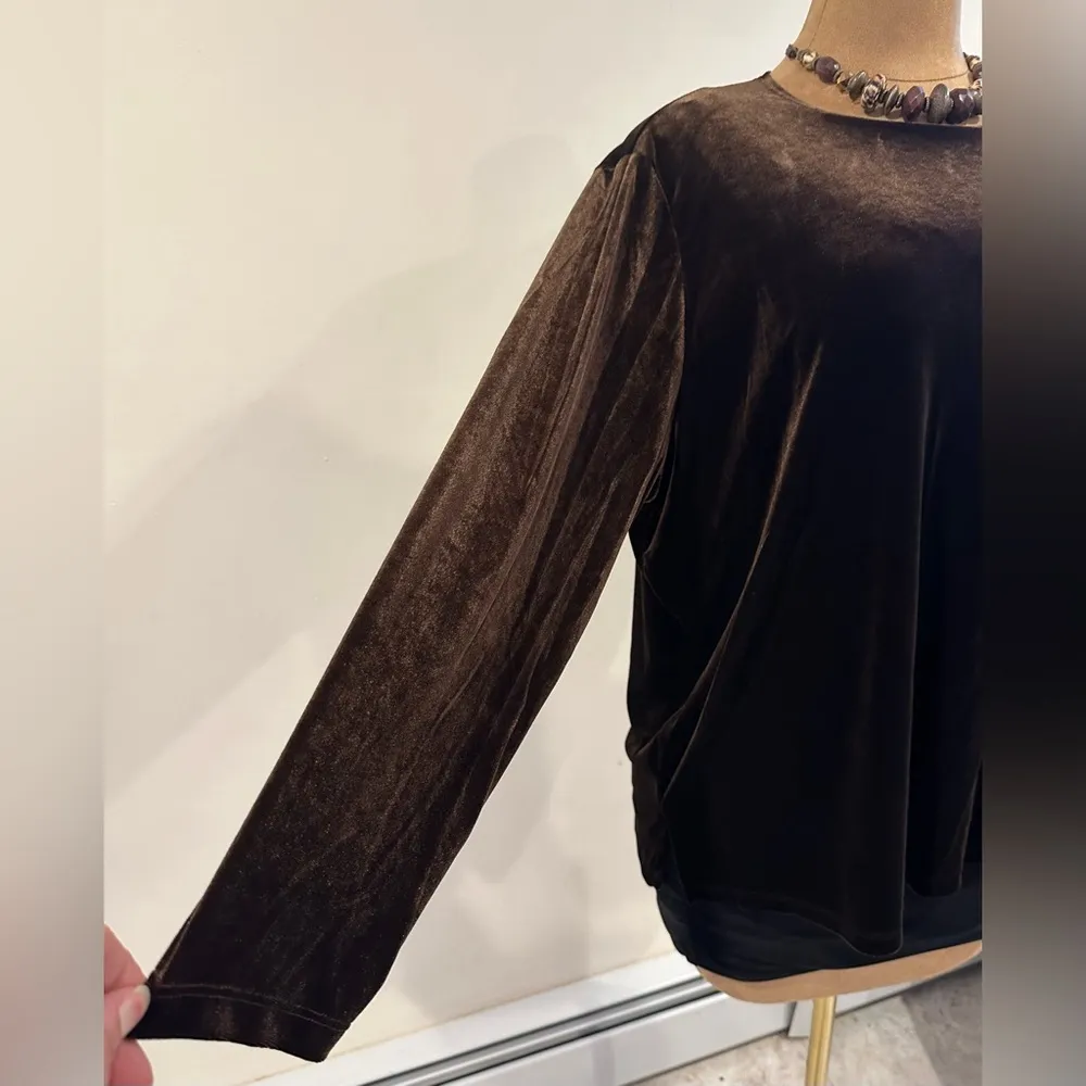 Dialogue The New Language Of Style Brown Velvet Long Sleeves Sweater Sz 2X. - Image 5