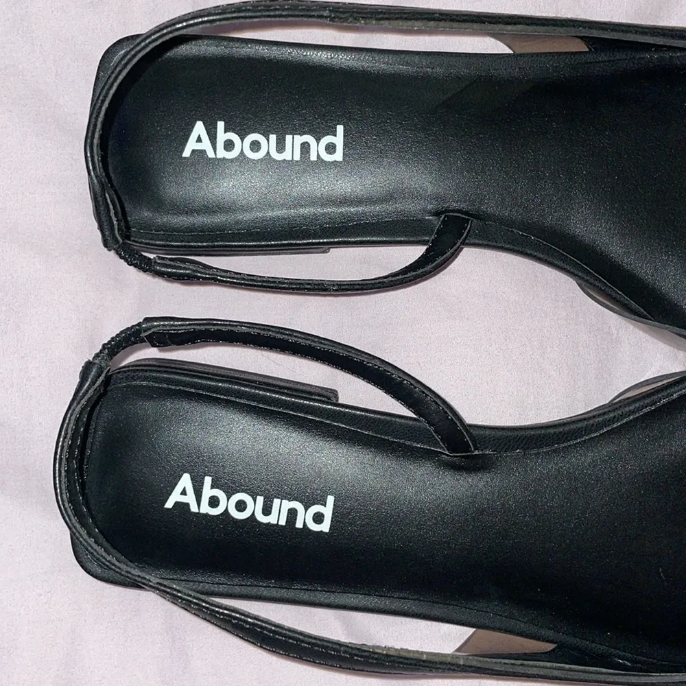 Abound Black Flat - Image 4