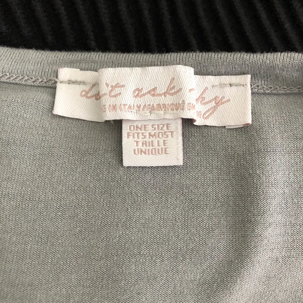 Don’t Ask Why (AEO) Gray Tee One Size - Image 10