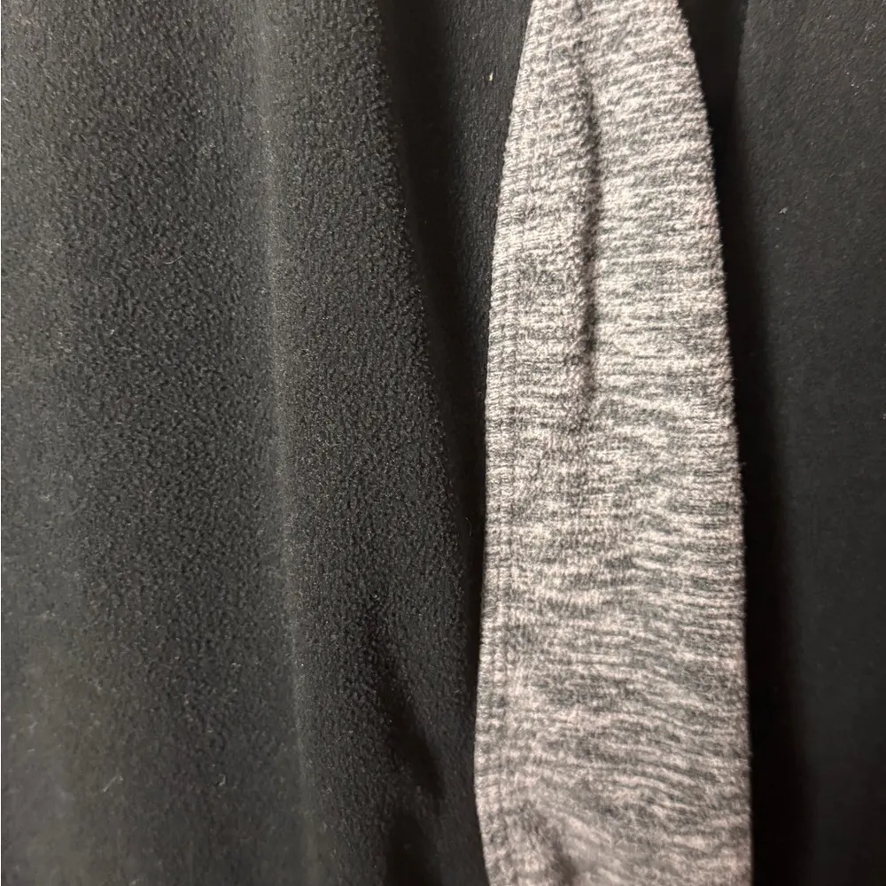 SO Black and Gray Quarter-Zip  Cold Weather Winter Pullover Sz L - Image 6