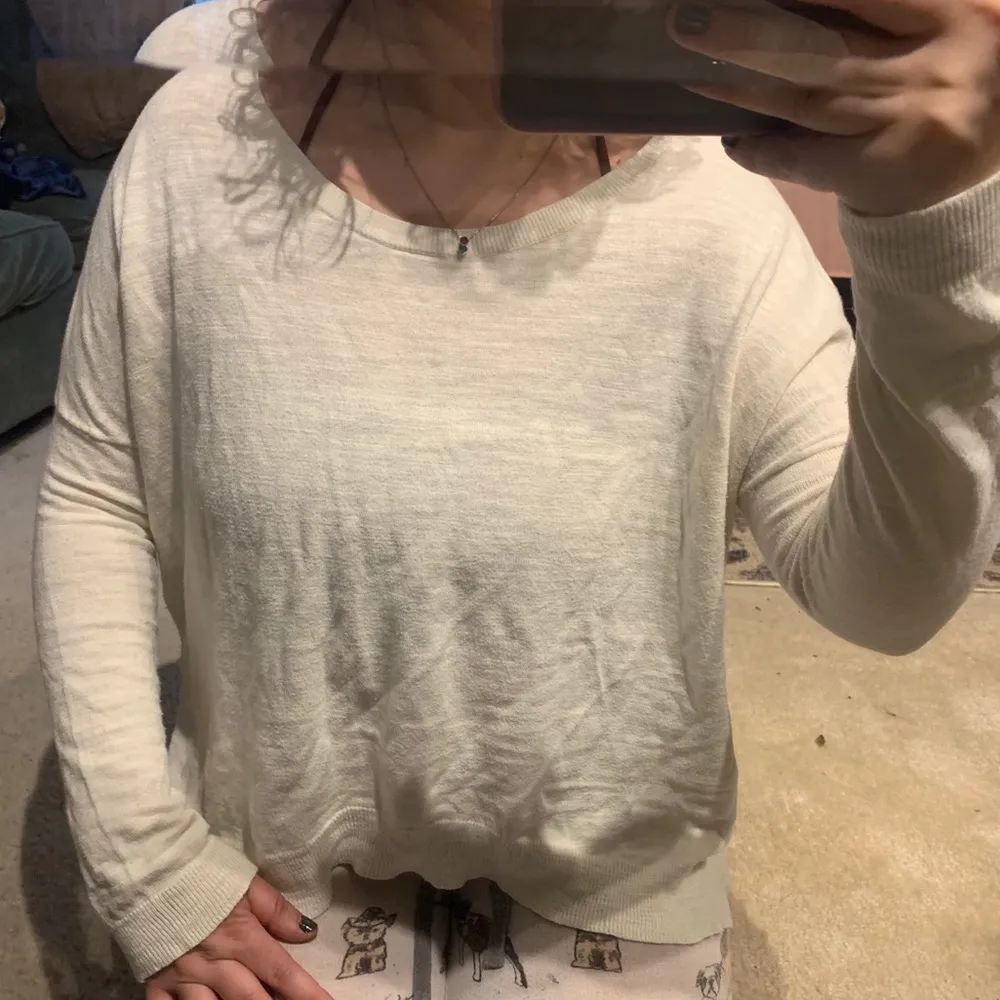 Long sleeve white top Size M - Image 4