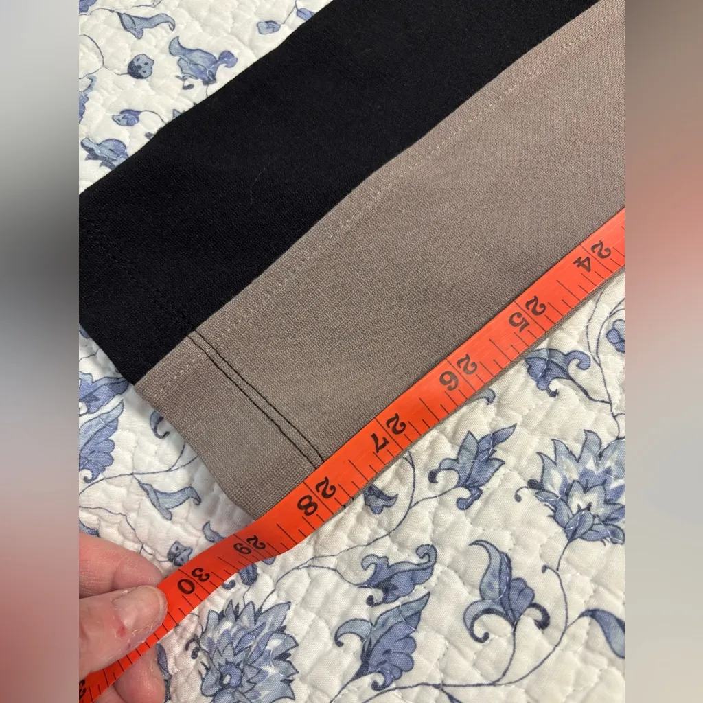 BCBGMaxAzria Tan and Black legging pant size Small - Image 5
