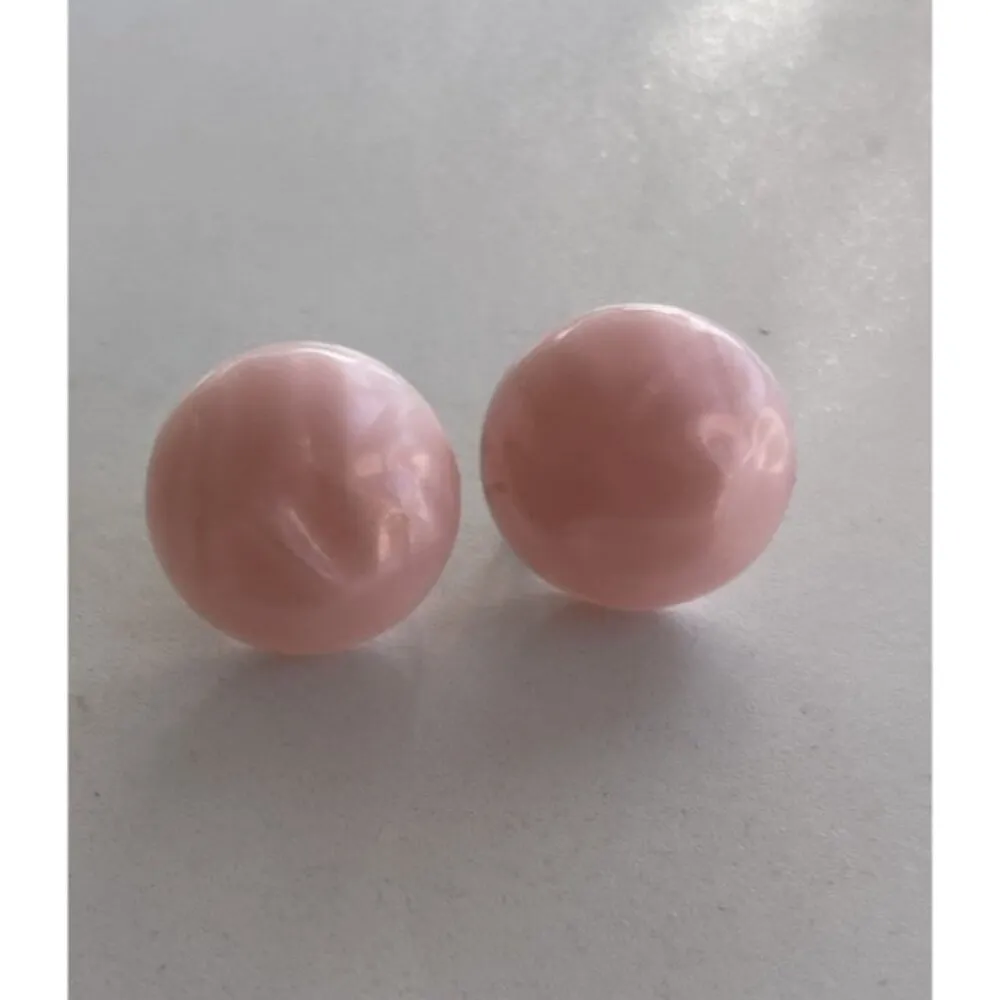 Vintage Pink Lucite Textured Moon Glow Clip On Earrings Jewelry Lightweight - Image 7