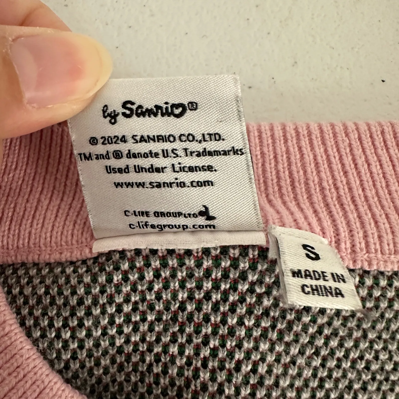 Hello Kitty Aeropostale Pink Snowman Fair Isle Knit Cropped Sweater Junior Small - Image 5