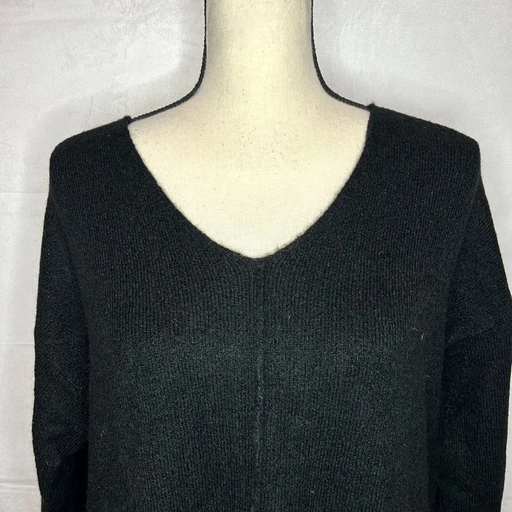 H&M Black Wool Blend Oversized V-Neck Pullover Sweater Size XS Lightweight - Image 2