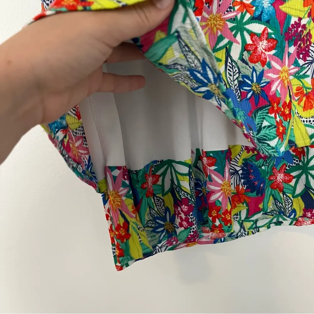 Hailey Lyn colorful tropical floral tank top sleeveless keyhole ruffle Green Size M - Image 4