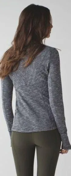 Lululemon Kanto Catch Me Long Sleeve Top Size 2 - Image 2