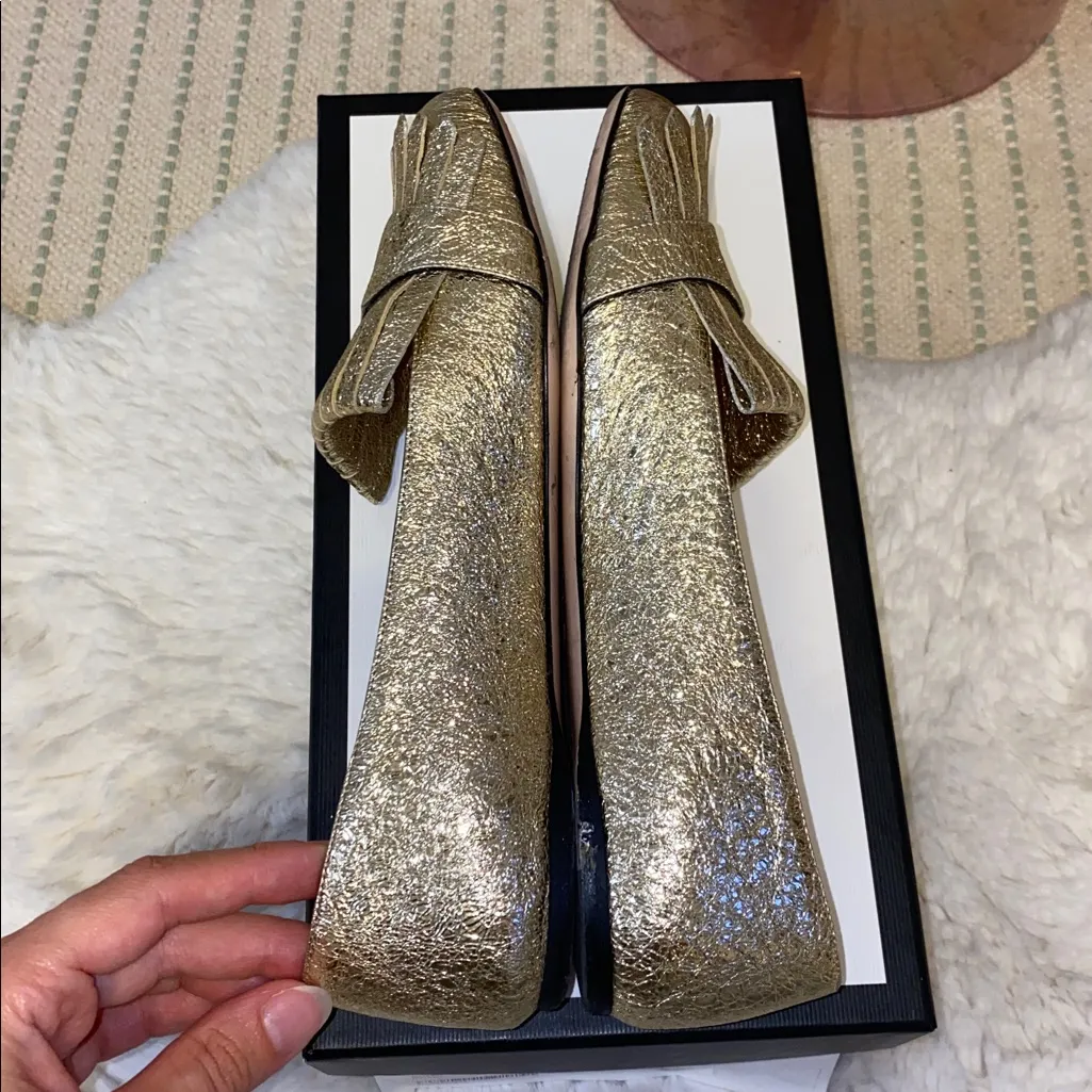 Authentic GUCCI Platino Gold Ballet Flats with Double G - Image 12