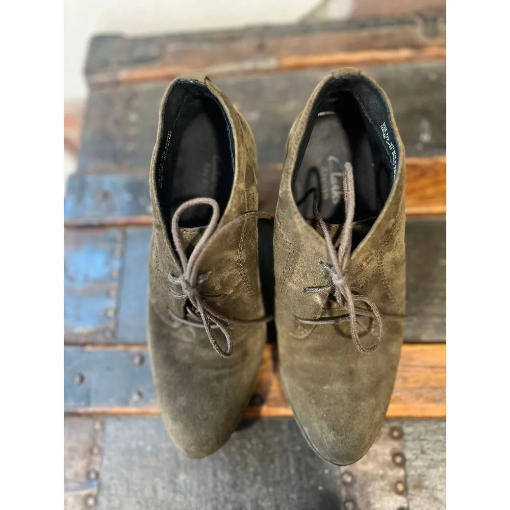 Clarks Witchy Artisan Green Suede Booties Grandmacore 7.5 - Image 7