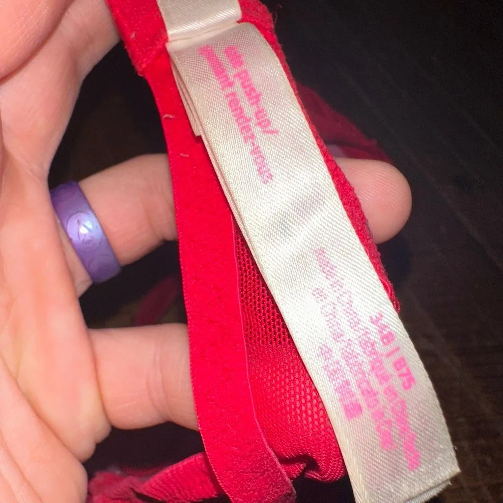 Victoria’s Secret red hot sexy date night 34B push-up bra - Image 3