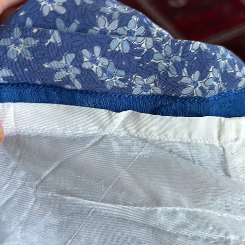 Talbots Blue/White Silk Floral Print Sleeveless Shift Dress sz 2p - Image 8