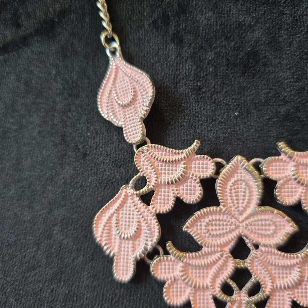 Plunder Pink Retired Flower Statement Necklace Womens Jewelry with Lobster Clasp - Image 5