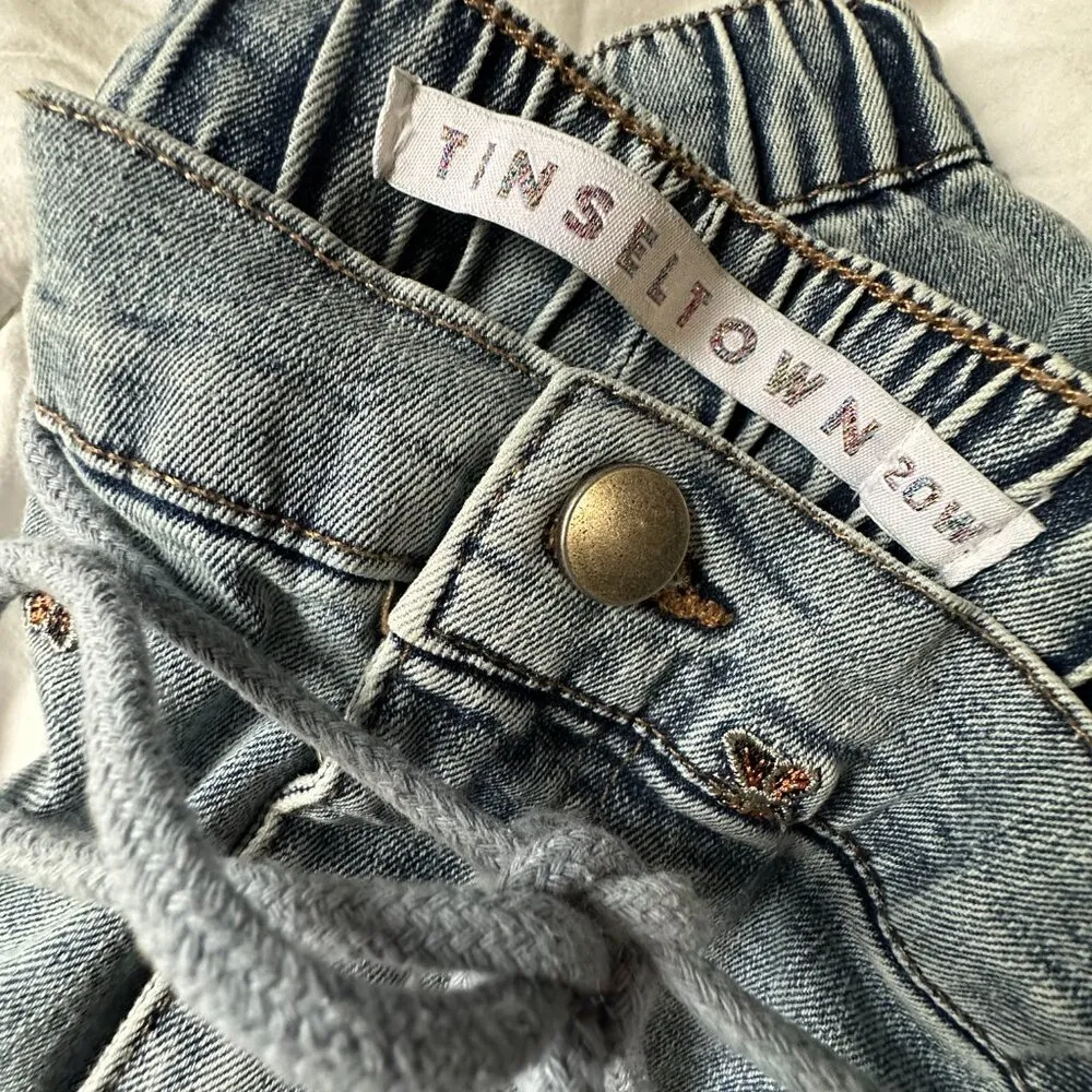 XL Size 20 Embroidered  Butterfly Jogger Jeans By Tinseltown - Image 4