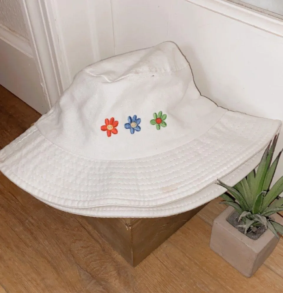 White Bucket Hat W/ Floral Design - Image 2