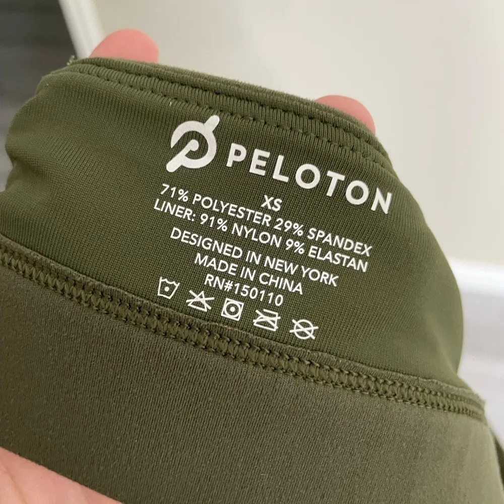 Peloton Olive Green Criss Cross Back Strappy Sports Bra XS - Image 3