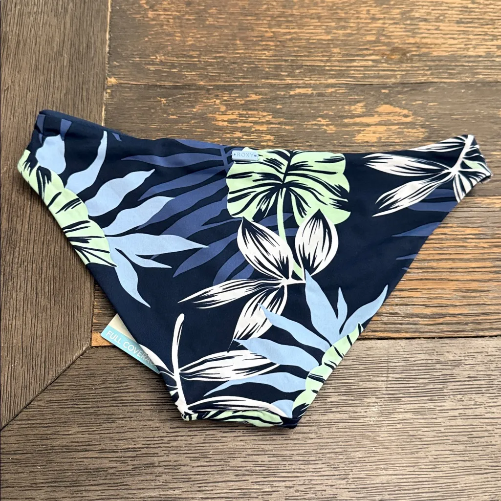 NWT Roxy Navy Blue Leaf Print Bikini Bottom Size Small Full Coverage - Image 2