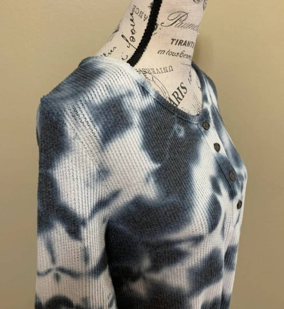 C & C California Navy Tie Dye Henley Large Top - Image 7