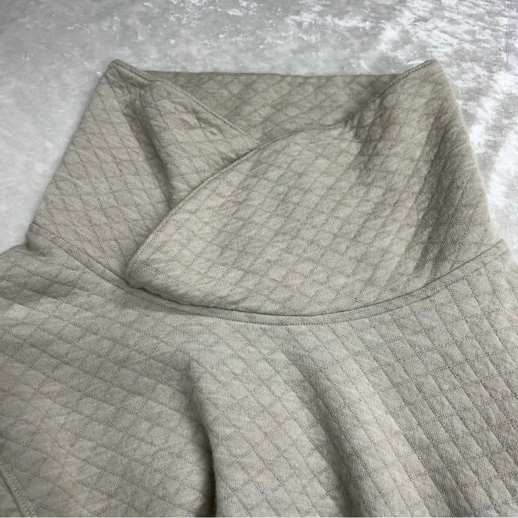 KUHL Women's Athena Pullover medium Cowl Neck Waffle Knit Sweatshirt merino wool - Image 13