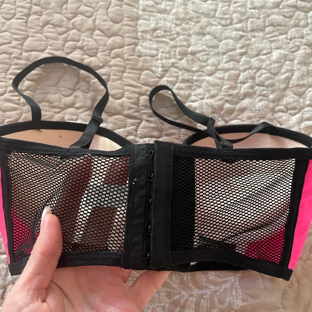 BRALETTE HOT PINK BLACK MESH 34B Size undefined - Image 5