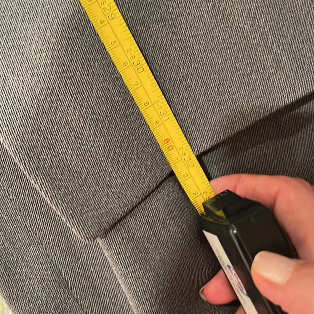 Giorgio Armani  Gorgeous! suit in grey - Image 6