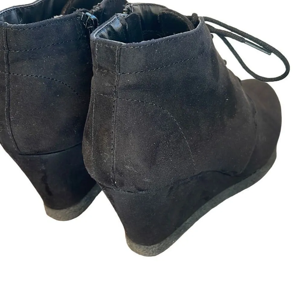 Merona Faux Suede Ankle Boots Heeled Size 7 Black‎ Lace Up Zip - Image 5