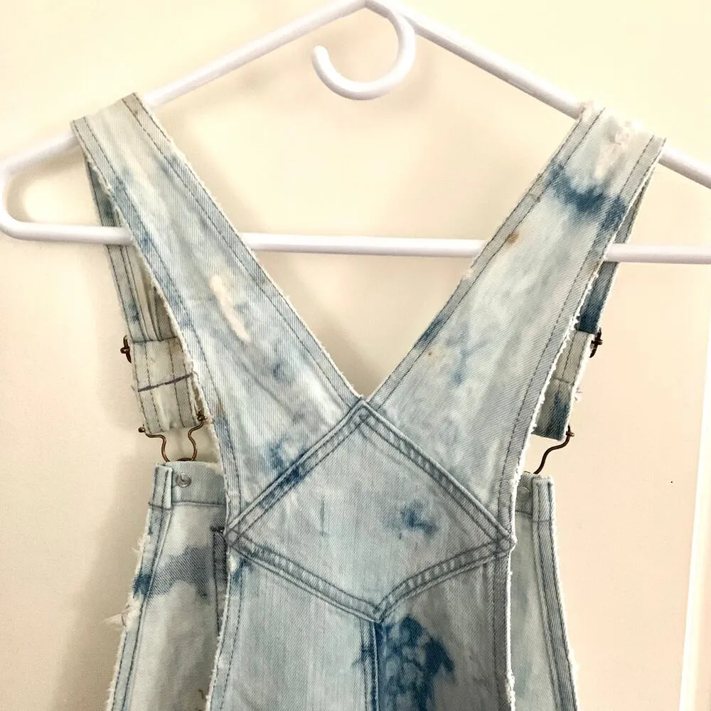 3/$15 Show Me Your Mumu Georgia Overalls Shortalls in Tide Wash *Small Stains* - Image 7