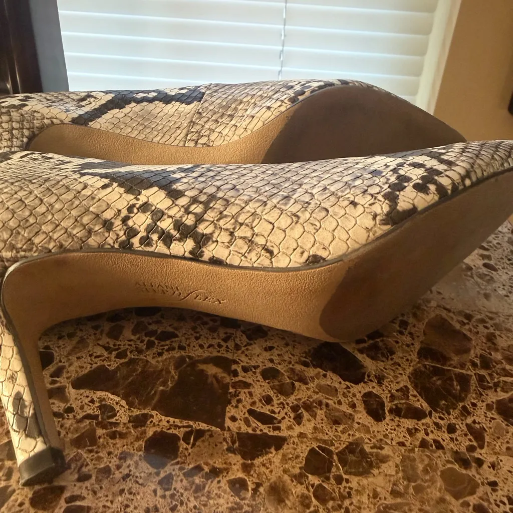 Alfani Black and White Snakeskin Heels - Image 6