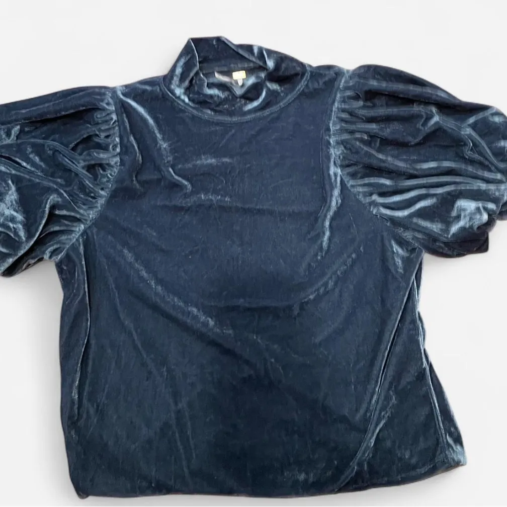 Free People Navy Velvet Blouse - Image 2