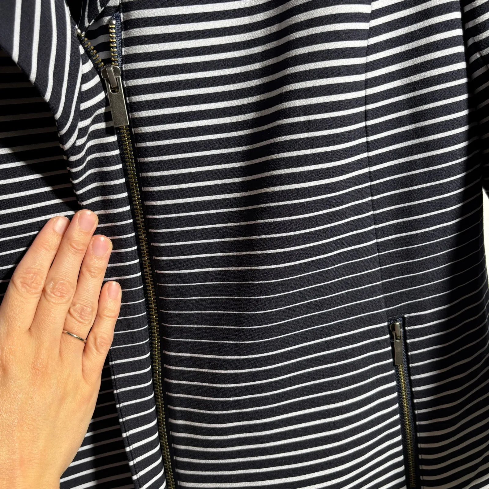 Classiques Entier Womens Navy Blue Striped Coat Zip Statement Art to Wear L - Image 7