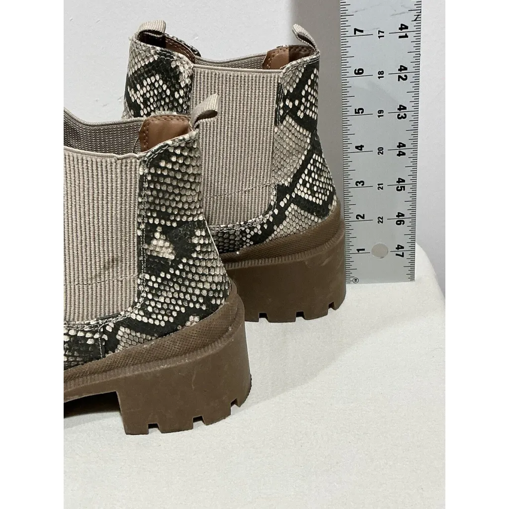 Woman’s Universal Thread Snake Print Y2k Pull On Combat Boots 7.5 Chunky Heel - Image 4