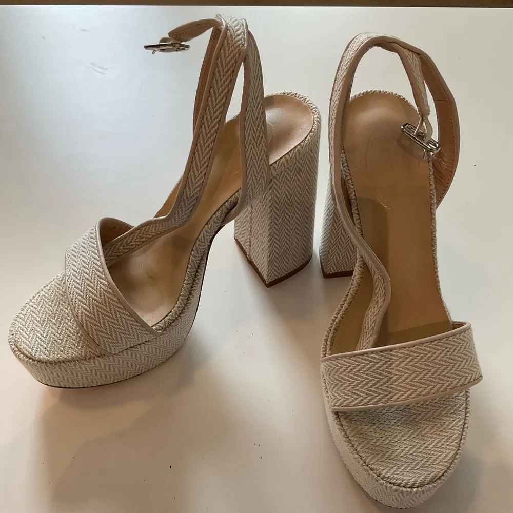 Scoop "High Heel Platform" Sandals, size 7 Tan - Image 3