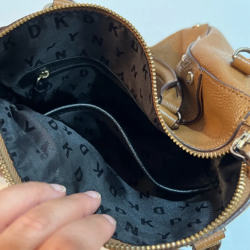 DKNY  bag - Image 4