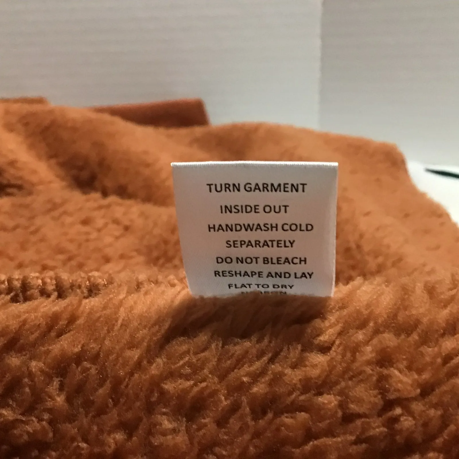 Stay cozy and stylish with this Coco + Carmen Women's Teddy Coat in a warm brown - Image 8