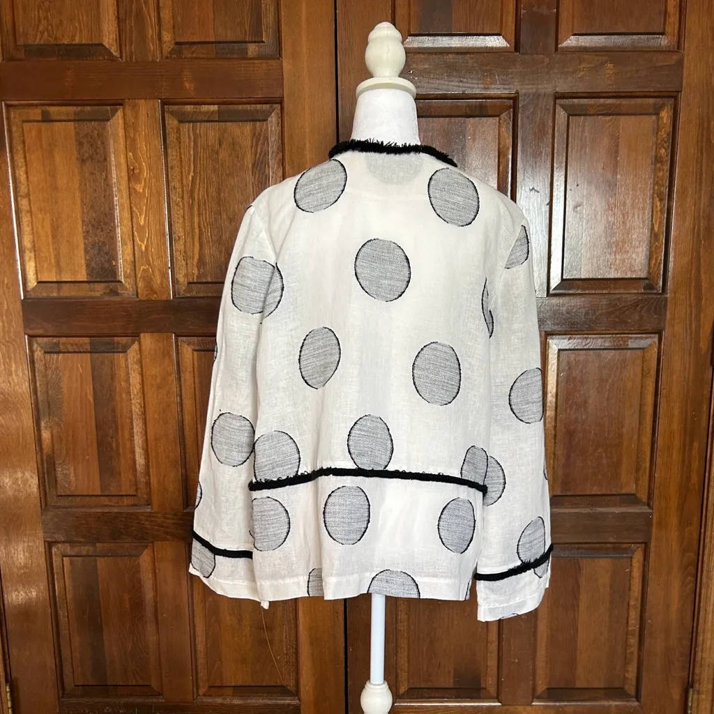 Frank Lyman Women’s Linen Blend Jacket White Black Polka Dots Frayed Hem Large - Image 2