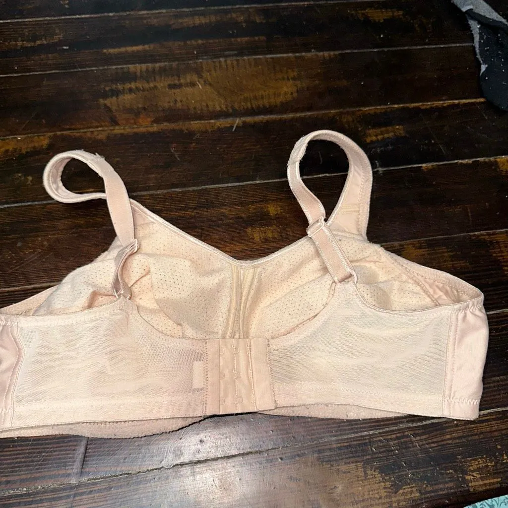 Amoena Kelly post surgery mastectomy 38D wireless bra Tan Size undefined - Image 4