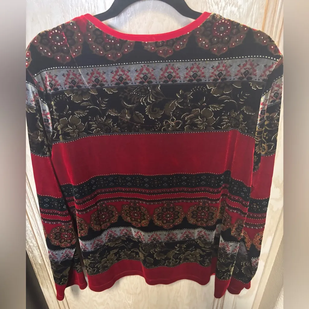 White Stag Red and Black Velvet‎ Floral Patterned Blouse Long Sleeve - Image 2