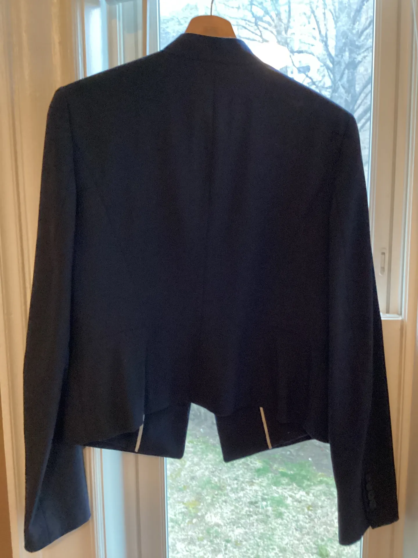 Banana Republic Blazer Women’s navy blue - Image 4